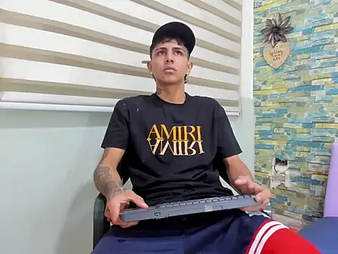 naughty boy Maicoll online show from November 14, 11:31 am