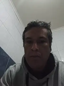 Snapshot of Riki121274 chatting on August 5, 2:58 am Riki121274 online show from August 5, 2:58 am