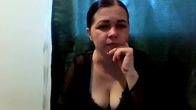 Vitalina282128 online show from June 25, 2:43 pm