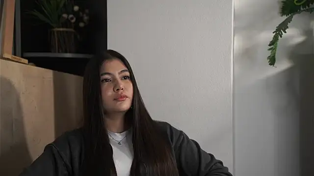 Snapshot of MelodySeanor chatting on November 11, 5:18 am MelodySeanor online show from November 11, 5:18 am