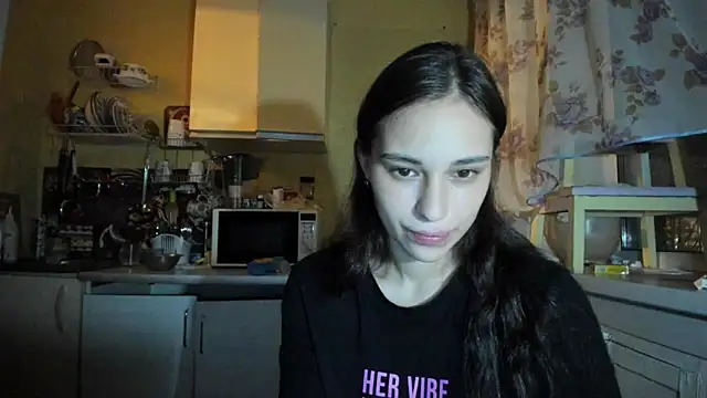 Snapshot of BrunetteVibe chatting on November 12, 3:34 pm BrunetteVibe online show from November 12, 3:34 pm