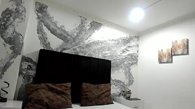 lilithDraven  online show from February 13, 3:57 am