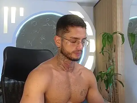 Alanrodgers online show from February 9, 1:04 pm