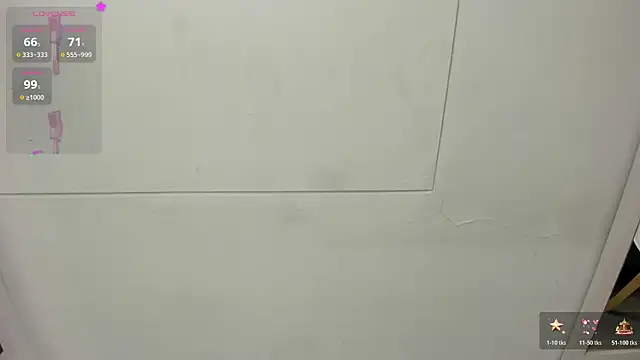 Snapshot of MIss__sammy_ chatting on December 15, 11:25 am MIss sammy online show from December 15, 11:25 am