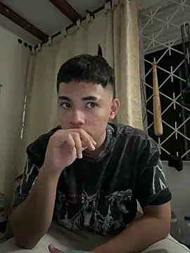 Snapshot of Santiagooo1233 chatting on February 15, 12:07 am Santiagooo1233 online show from February 15, 12:07 am