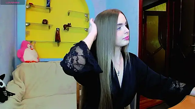 Snapshot of AlicaLOVEalisa777 chatting on March 5, 10:17 pm AlicaLOVEalisa777 online show from March 5, 10:17 pm