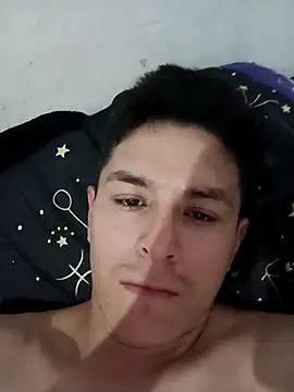 Snapshot of blanquito1099 chatting on November 12, 12:00 am blanquito1099 online show from November 12, 12:00 am