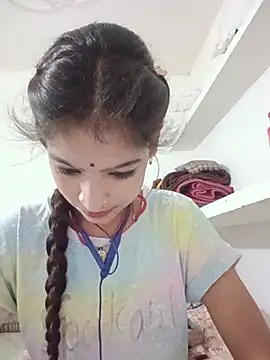 Snapshot of Mohnicute chatting on May 31, 6:04 pm Mohnicute online show from May 31, 6:04 pm