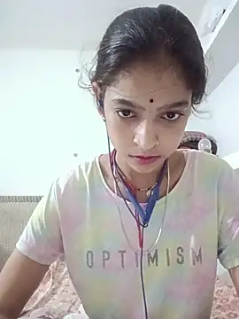 Snapshot of Mohnicute chatting on June 5, 7:30 pm Mohnicute online show from June 5, 7:30 pm