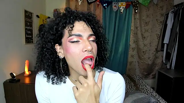 Angel White25 online show from June 21, 4:04 am