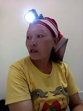 girl-hot2x online show from November 27, 8:16 am