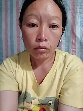Snapshot of girl-hot2x chatting on June 10, 6:07 pm girl-hot2x online show from June 10, 6:07 pm