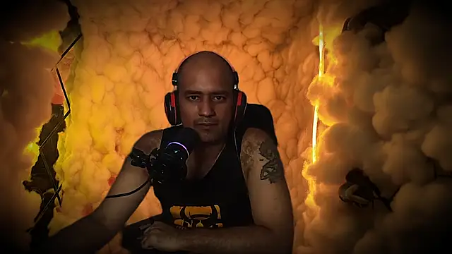 Snapshot of StripPMB chatting on November 11, 3:56 pm StripPMB online show from November 11, 3:56 pm