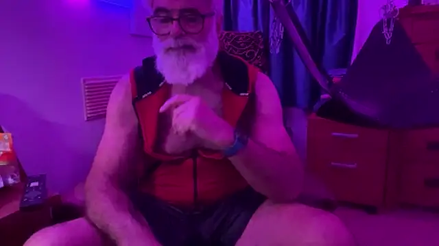 LeatherSdaddy online show from June 1, 8:43 pm