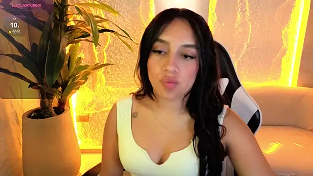 Juliana Tx online show from March 13, 3:13 am