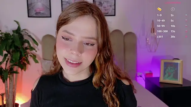 sienna bloo online show from December 16, 1:49 pm