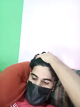 Snapshot of hotyyyyjonny chatting on December 16, 6:46 pm hotyyyyjonny online show from December 16, 6:46 pm