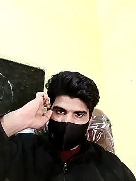 Snapshot of hotyyyyjonny chatting on February 21, 8:15 am hotyyyyjonny online show from February 21, 8:15 am