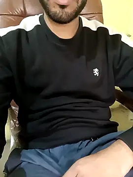 Snapshot of hotyyyyjonny chatting on March 18, 6:38 am hotyyyyjonny online show from March 18, 6:38 am