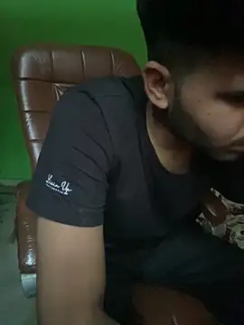 hotyyyyjonny online show from May 3, 6:08 am