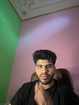 Snapshot of hotyyyyjonny chatting on July 17, 1:56 am hotyyyyjonny online show from July 17, 1:56 am