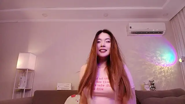 Snapshot of yummy_yuna chatting on June 24, 8:08 pm yummy yuna online show from June 24, 8:08 pm