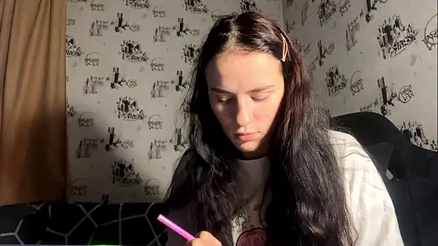 Snapshot of AliciaCapehart chatting on November 30, 7:12 am AliciaCapehart online show from November 30, 7:12 am