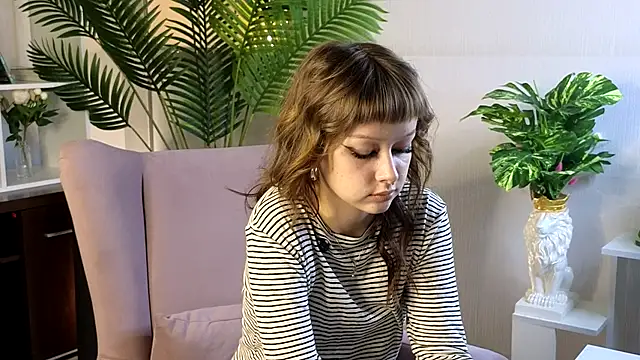 Snapshot of CarenChappan chatting on November 13, 4:17 pm CarenChappan online show from November 13, 4:17 pm