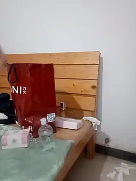 Snapshot of Nuomi6 chatting on December 16, 2:11 pm Nuomi6 online show from December 16, 2:11 pm