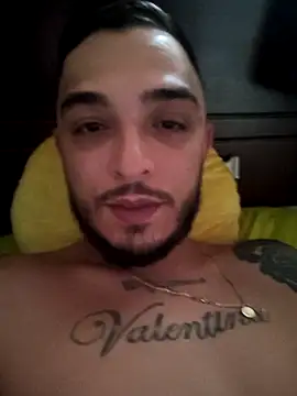 mohamedkarimm online show from December 16, 2:22 pm