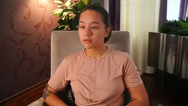 Snapshot of ArleenVizena chatting on November 14, 4:44 am ArleenVizena online show from November 14, 4:44 am