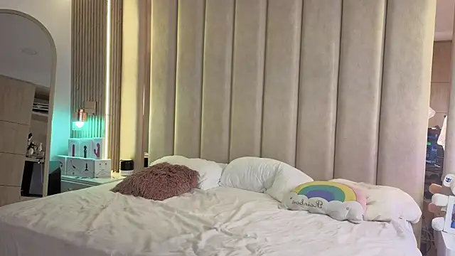 Snapshot of Iamnyxy chatting on November 29, 11:02 am Iamnyxy online show from November 29, 11:02 am