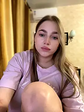 Snapshot of Mi_mill chatting on November 13, 11:53 am Mi mill online show from November 13, 11:53 am