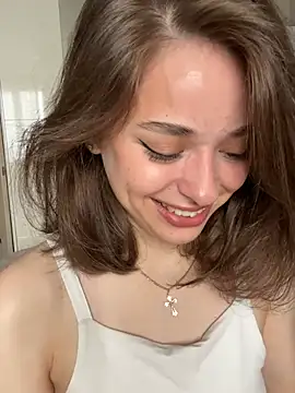 yoyogirlx online show from July 22, 2:47 am