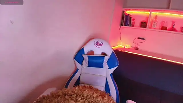 Brandy collinss online show from November 20, 11:43 am