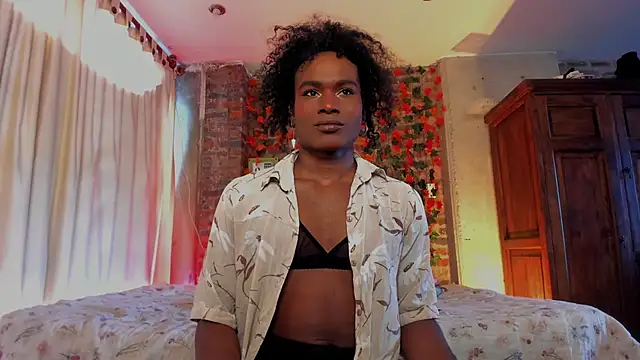 LaGoldenBitch online show from January 10, 2:41 pm