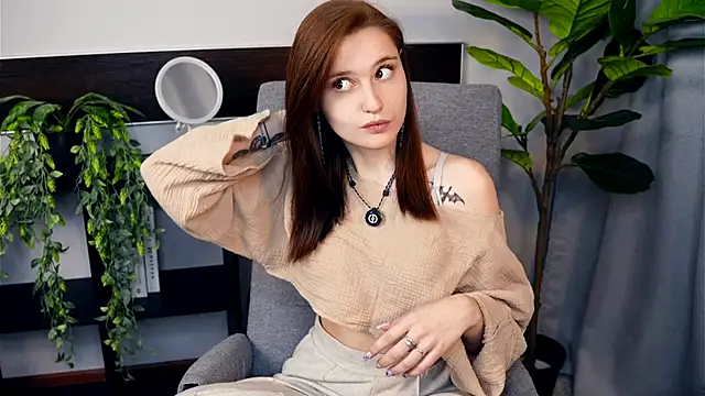 Snapshot of IsaParadiso chatting on November 12, 7:42 am IsaParadiso online show from November 12, 7:42 am