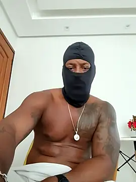 Snapshot of Zepouvinho chatting on November 19, 3:56 pm Zepouvinho online show from November 19, 3:56 pm