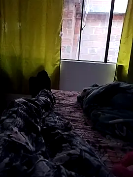 Snapshot of Chris____Col chatting on November 29, 9:51 pm Chris Col online show from November 29, 9:51 pm