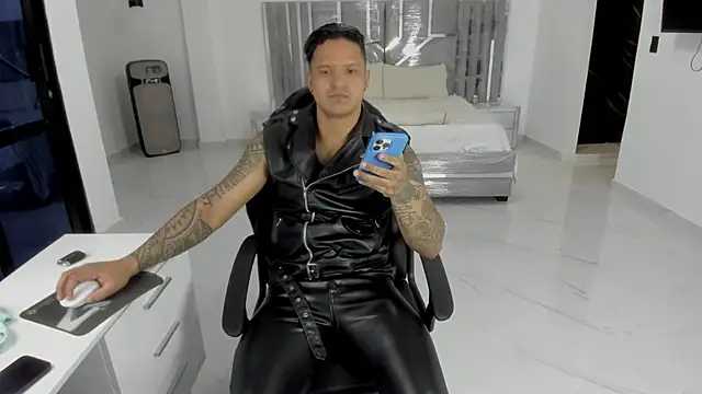 master leather online show from April 27, 5:05 am