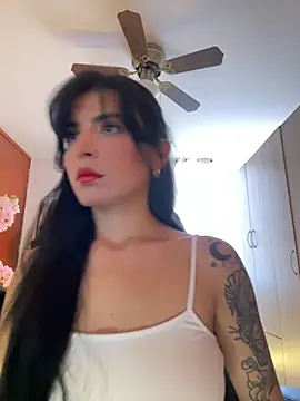 Snapshot of Cristal_Cerati_ chatting on April 20, 7:37 pm Cristal Cerati online show from April 20, 7:37 pm