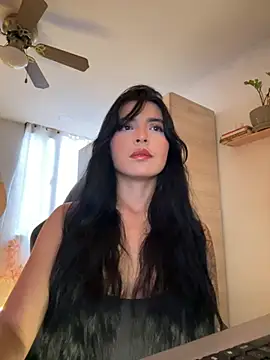 Snapshot of Cristal_Cerati_ chatting on May 27, 10:07 pm Cristal Cerati online show from May 27, 10:07 pm