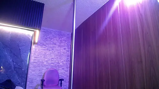 Snapshot of Belladonna_trix chatting on May 2, 8:03 pm Belladonna trix online show from May 2, 8:03 pm