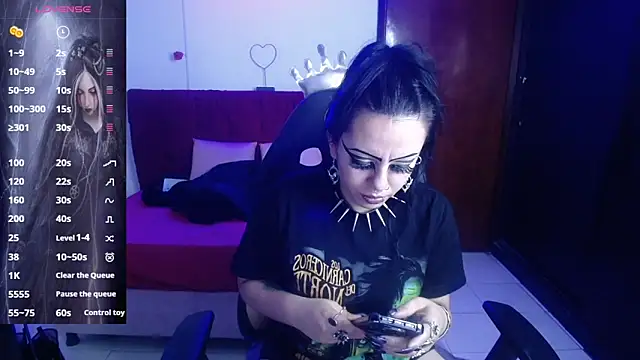 Snapshot of Belladonna_trix chatting on June 13, 3:21 pm Belladonna trix online show from June 13, 3:21 pm