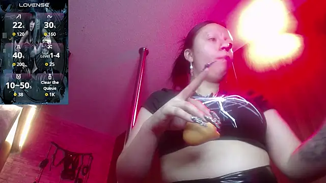 Snapshot of Belladonna_trix chatting on July 16, 3:07 pm Belladonna trix online show from July 16, 3:07 pm