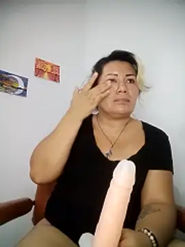 Snapshot of angi_daw chatting on March 2, 7:15 am angi daw online show from March 2, 7:15 am