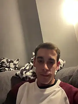 Snapshot of 18k_boss chatting on November 23, 7:46 pm 18k boss online show from November 23, 7:46 pm