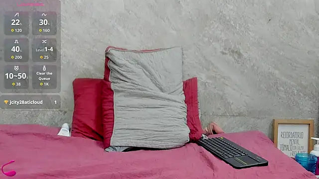 Snapshot of May-Clanfort chatting on May 16, 2:19 am May-Clanfort online show from May 16, 2:19 am