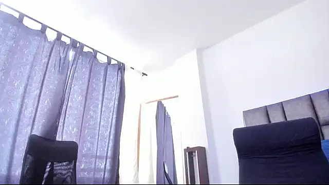 Snapshot of sarahhernandez chatting on May 21, 2:02 pm sarahhernandez online show from May 21, 2:02 pm