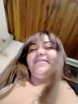 Snapshot of la_beba20 chatting on December 19, 2:13 pm la beba20 online show from December 19, 2:13 pm